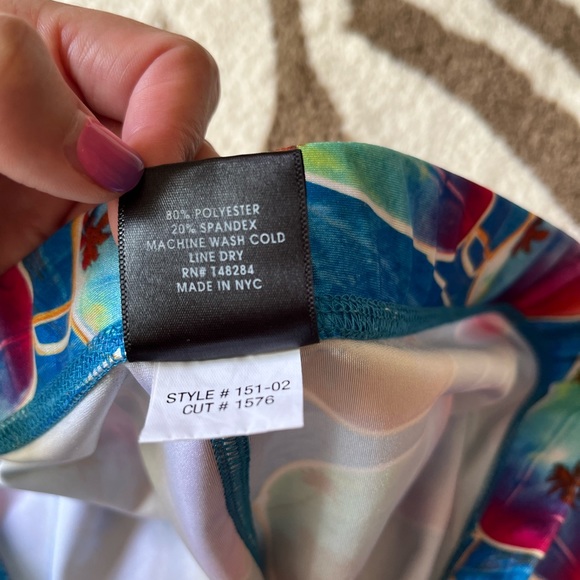 Terez Sunnies Capri Leggings M - Picture 6 of 8